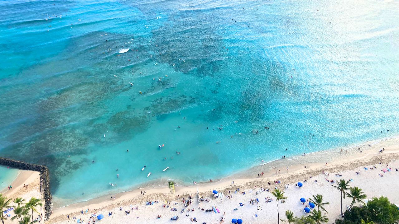 【2026年最新】5月のハワイ旅行｜天気・服装・イベントガイド