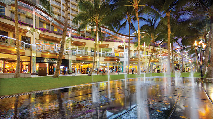 オーシャンビューで楽しむロコモコ＆シーフード