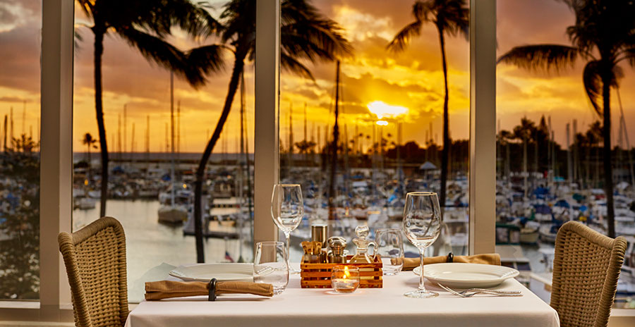 ワンハンドレッド セイルズ レストラン＆バー