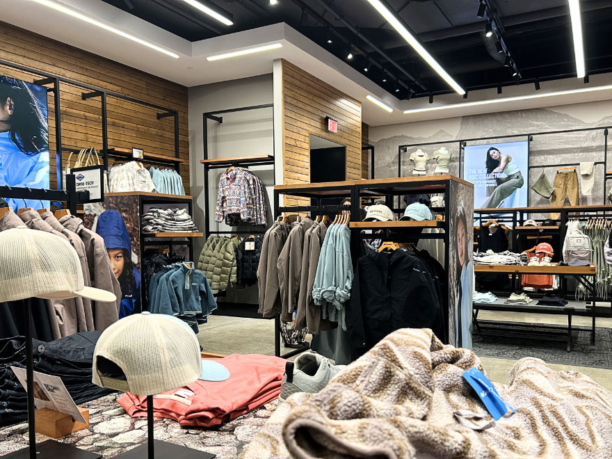 コロンビアスポーツウェア店内の様子