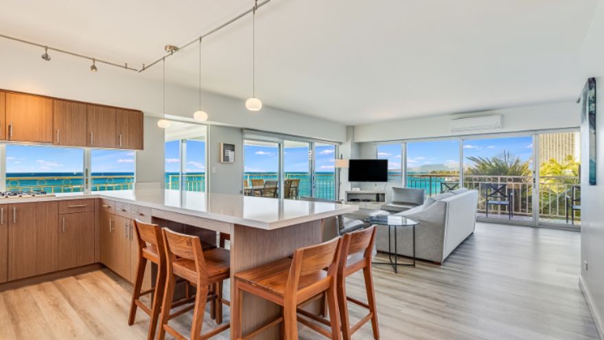 ワイキキショア